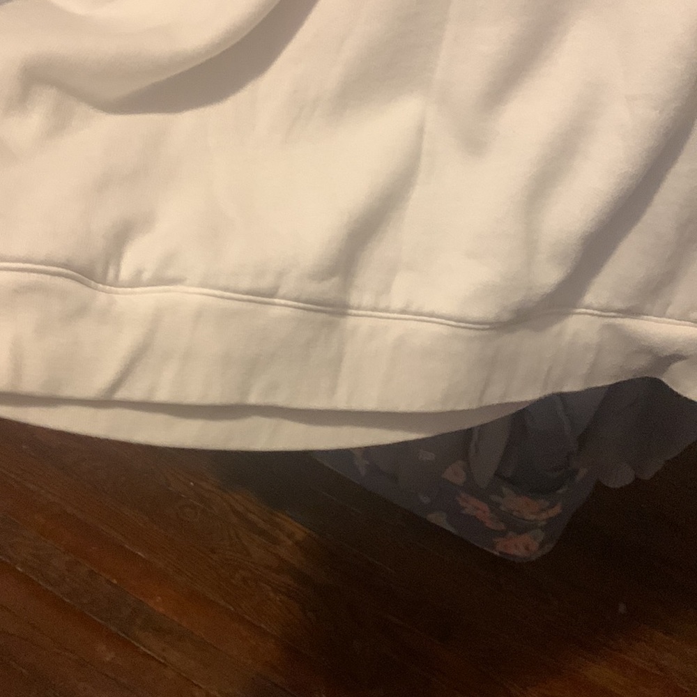Brand new XL sweater - Picture 5 of 5